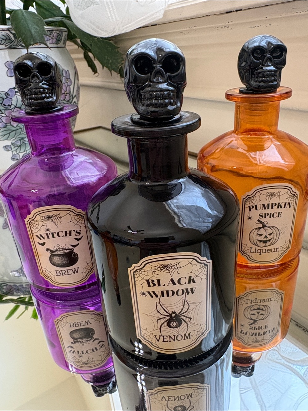 Spooky Halloween-themed Apothecary Glass Bottle DΓ©cor With Cork Pick 1